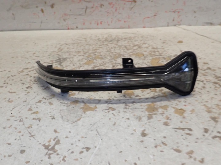 Blinkerleuchte außenspiegel rechts BMW G30 G31 G11 G15 7414650
