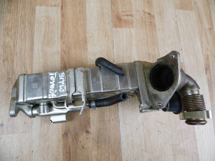 BMW Mini radiator EGR of the gas 11718596444 8596444