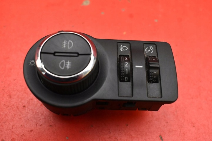 vypínač přepínač světel 95297431 OPEL MOKKA A 12-15