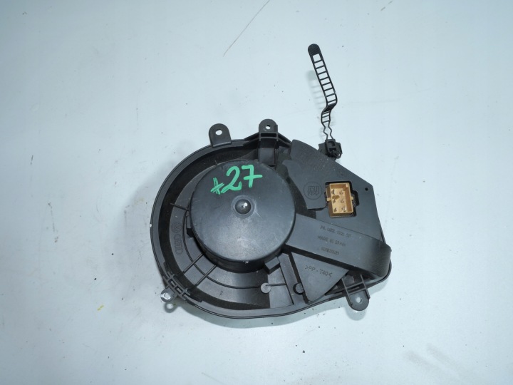 VW PASSAT B5 fan of the heating heating 8D1820021