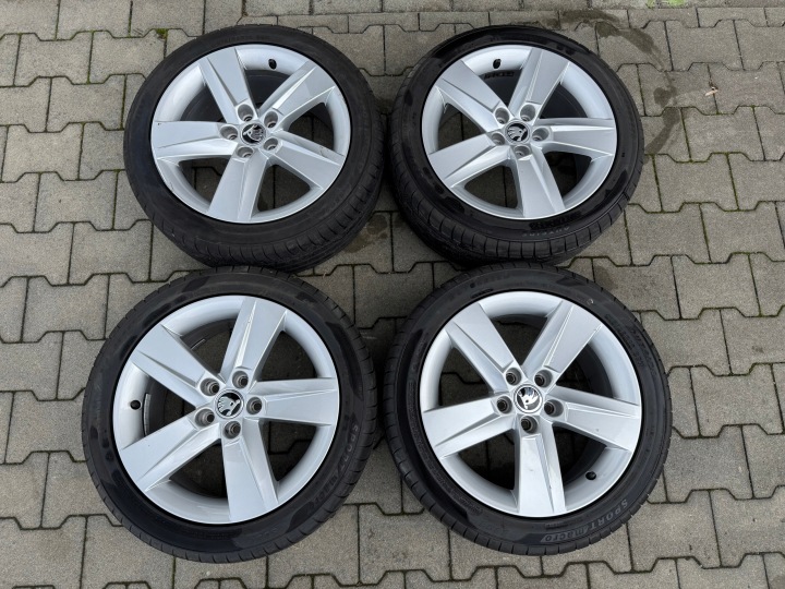 Jantes roues KOMPLET 4SZT SKODA FABIA 6Y 7x16 5x100 ET46 ORYG Pneumatiques, pneus 2025!