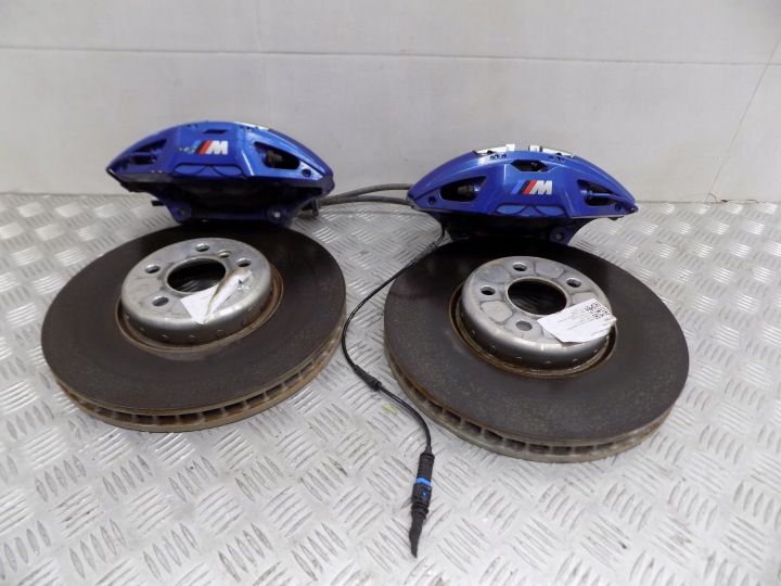 BMW i4 G26 caliper discs brake front m-packet 6885625 7915322 7915321