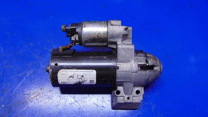 moteur du démarreur 3.0D BI-TURBO N57 BMW F10 F11 10-17 année