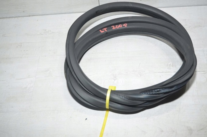 Joint Portière Gauche Arrière Peugeot 2008 14r