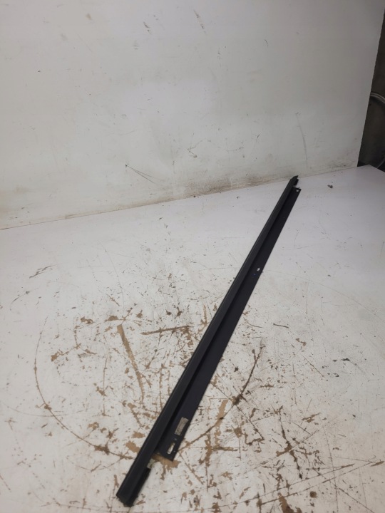moulding door MAT AUDI A6 C6 left rear part 4F0839477