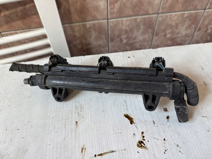 Kraftstoffverteiler Einspritzleiste SEAT IBIZA IV 03E133320A 1.2 70KM