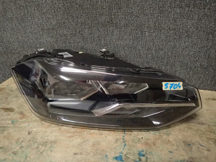 Licht vorne rechts VW POLO 17- 2G1941006