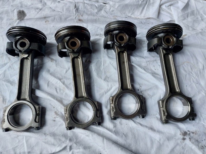 piston connecting rod MERCEDES W177 1.5 D K9KH471 19r