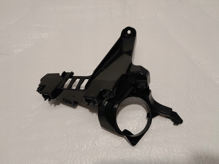 AUDI A4 A5 F5 8W Halter Halter des Lautsprechers rechts heck 8W8867730A
