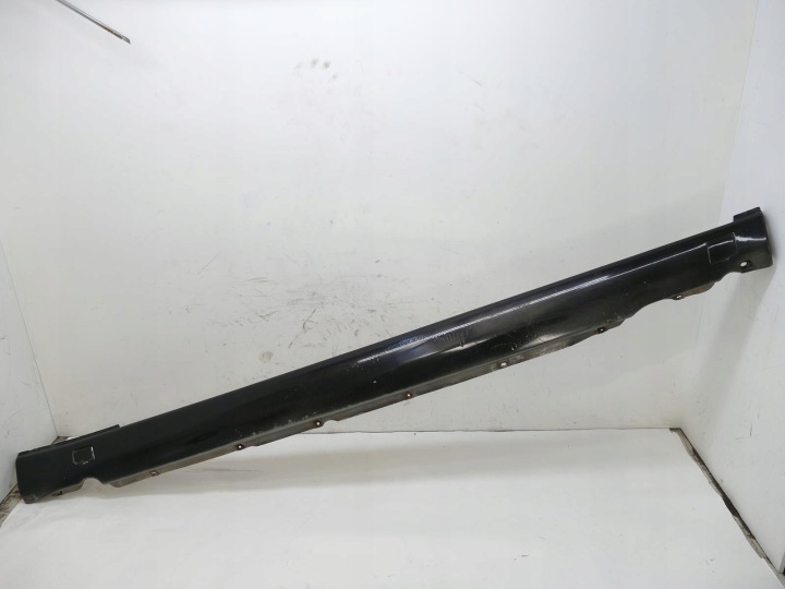 MERCEDES S W126 MOULAGE JUPE DROIT COUVERTURE