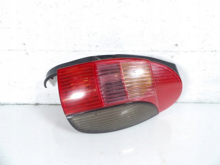 PEUGEOT 306 KOMBI LIFT light rear part right 452282/2