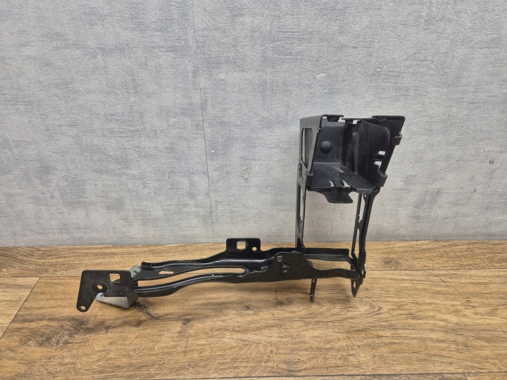 BMW F20 F21 F30 F31 F32 F36 OKULAR Stütze Leuchte links 7245791 7308803
