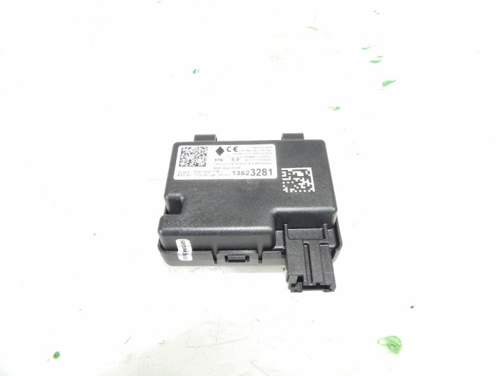 control unit central of a lock 13523281 OPEL INSIGNIA B