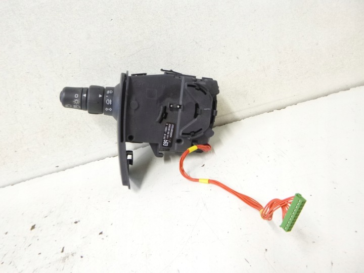 levetta indicatori di direzione Renault Kangoo 2016r. 255405605R