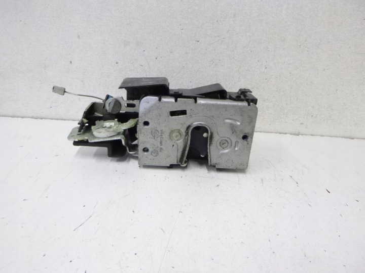de la Serrure Portière Droite Volkswagen Fox 2010r.