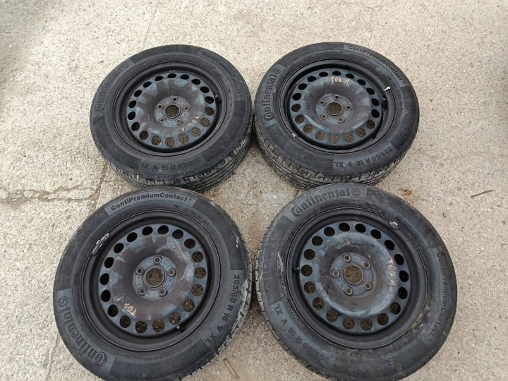 cerchi ferro ruote 16 Komplet Volkswagen Touran III 5QA601027B pneumatici, gomme