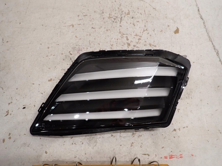 Feux phare Droit Feux antibrouillard led drl PEUGEOT 208 II LIFT 2023- 9851053980