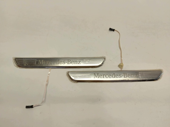 MERCEDES W213 moulding threshold left right swieci komplet A2056800535