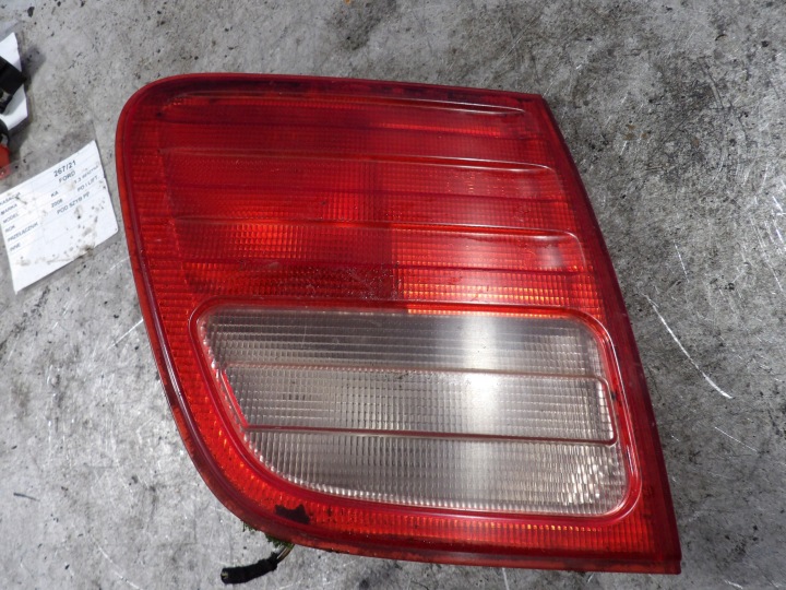 Mercedes W210 licht hinten links heckklappe kofferraumdeckel A2108202364 kombi