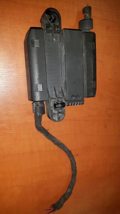 Capteur SENSOR Module OPEL ZAFIRA B ASTRA 80020591