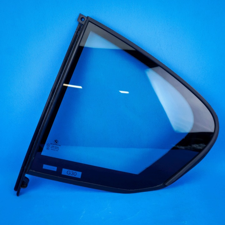 window door rear part left BMW 5 G30 51357381347 7381347 2021r. original