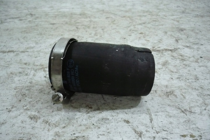 VW Audi Seat tubo flessibile tubo radiatore intercooler 5N0145828F