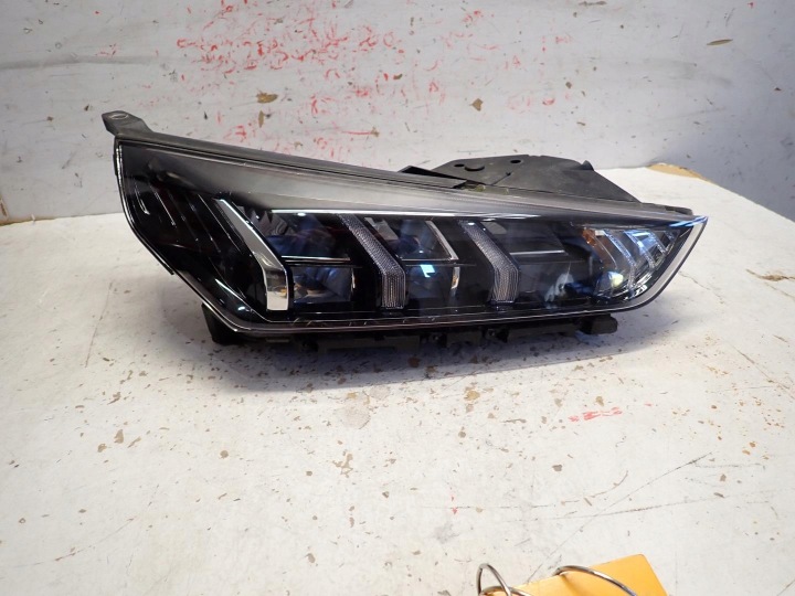light front front right HYUNDAI IONIQ LIFT 2019- FULL LED 92102-G2