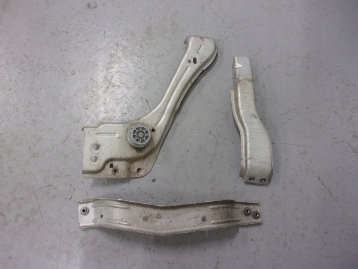 MERCEDES R231 SL231 SL 350 Halter Leuchte OKULAR links A2316202314