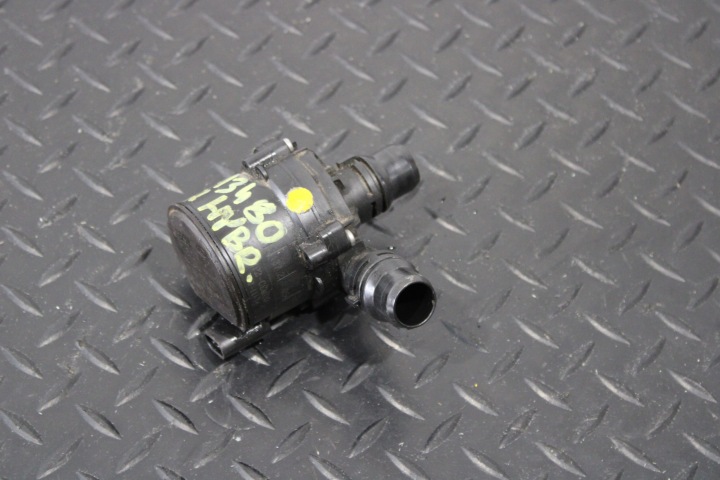 POMPE D’EAU PEUGEOT 3008 II 2 LIFT 9818813480