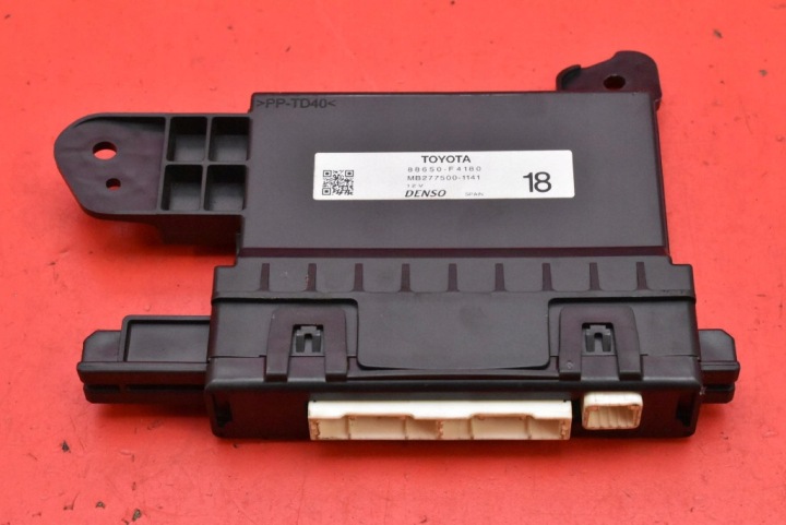 Bedienteil modul klimaanlage 88650-F4180 TOYOTA C-HR 1 und 1.8 HYBRID 98 KM