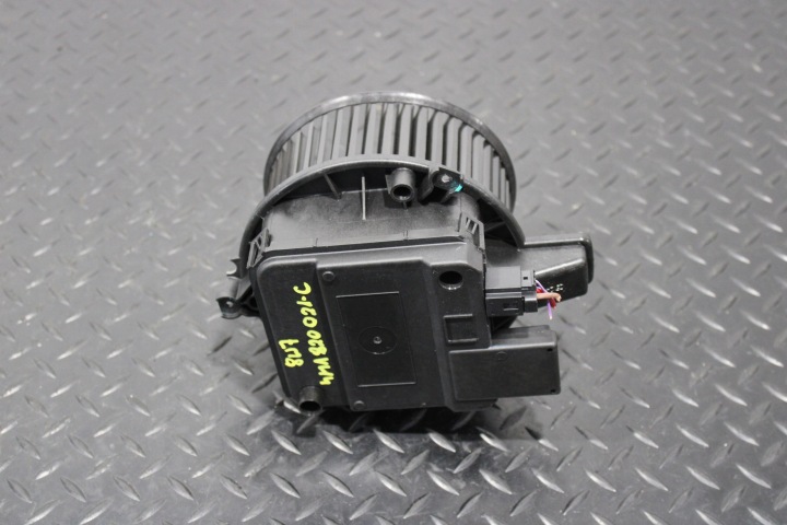 Ventilateur Réchauffement Bloc de chauffage complet AUDI A5 CABRIO 8W 8W7 F5 LIFT 4M1820021C
