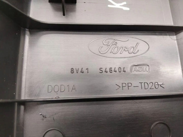 Pannello parabrezza superiore FORD KUGA E 8V41S46404 benzina 147kW 2010 11
