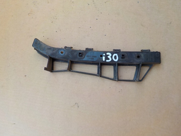 Suppporto montaggio paraurti Destra posteriore hyundai i30 e HB 2010r 86616-2R000