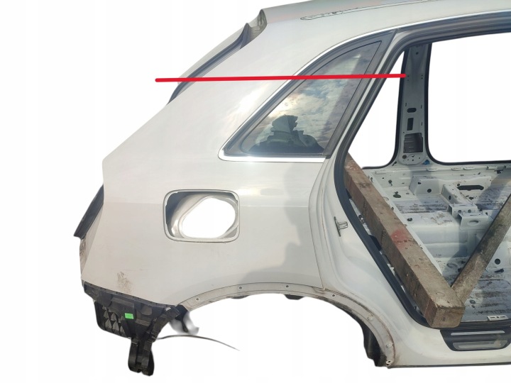 blatník pravý záď zadní AUDI Q3 a 8U LIFT LAK: LB9A (14-18)