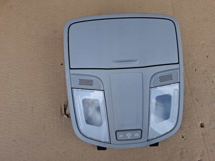 Oswietlenie vnútorné HYUNDAI TUCSON III Svetlo Strechy