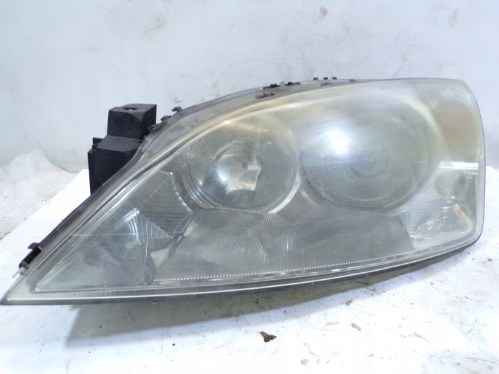 Licht vorne vorne links FORD MONDEO 3 III XENON (1)