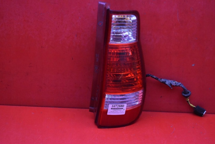 Feux phare Droit Arrière Arrière 92402-176 HYUNDAI MATRIX LIFT 05-08