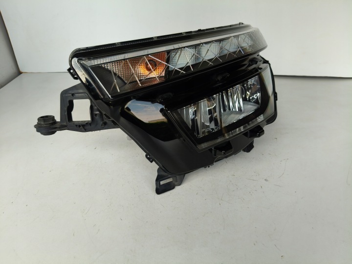 Feux phare Gauche REFLEKTOR SKODA KAMIQ 658 18- LED