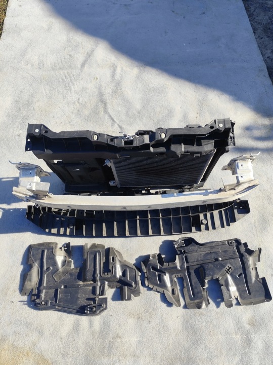 CITROEN C3 III 1.2 VTI Kühlerpaket träger