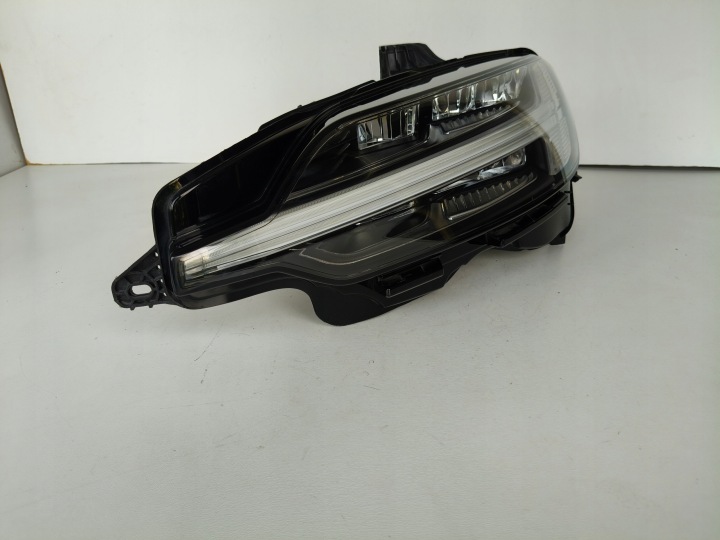 Feux phare Gauche REFLEKTOR VOLVO V60 S60 III 18- FULL LED MID