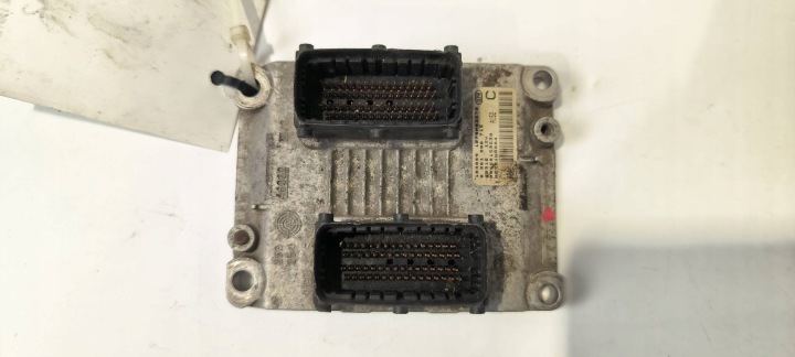 computer of the engine ECU 0261206715 1.6 16V ALFA ROMEO 147
