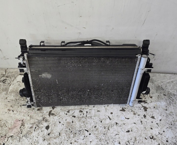 OPEL ZAFIRA C III radiator fan 1.4 TURBO running board 13311072