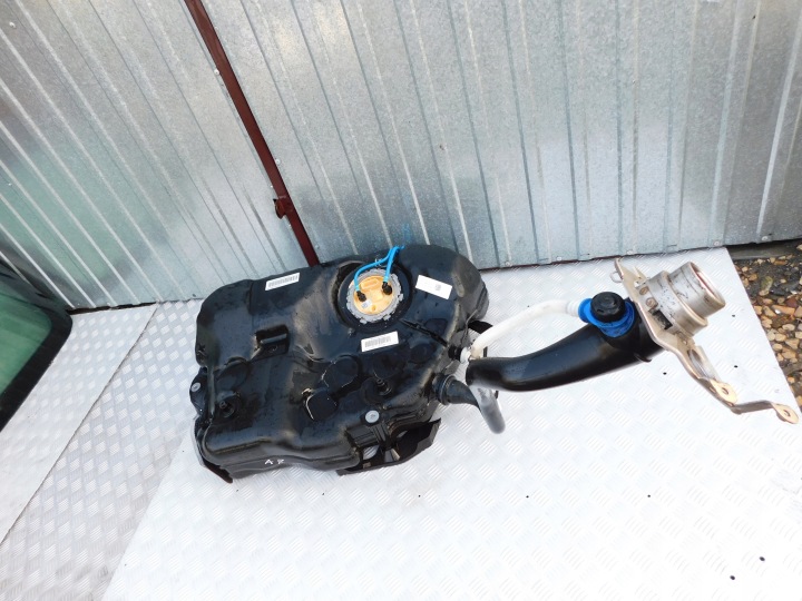 AUDI A4 A5 Behälter Tankklappe komplet Original OEM