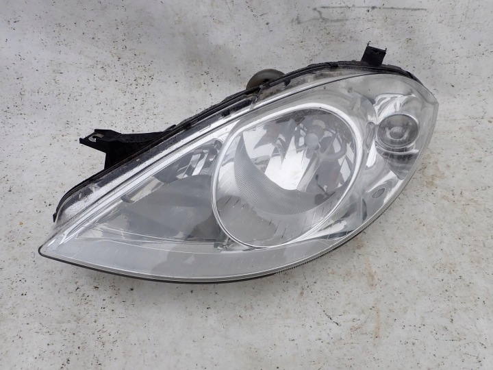 MERCEDES A-KLASA II 2 W169 04-08 Licht vorne links
