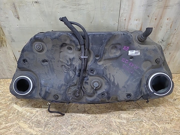 fuel tank Lexus GS 3 2007 77111-30200