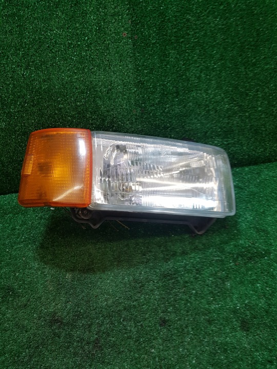 far desna prednja VOLKSWAGEN T4