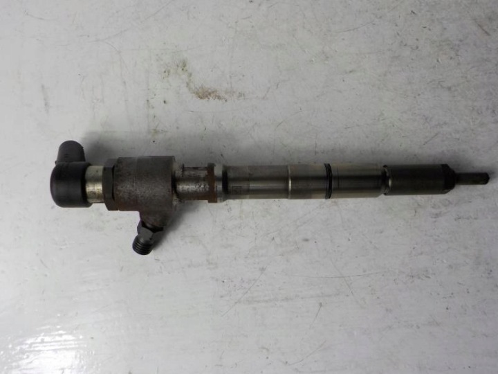 SKODA OCTAVIA II injector 03L130277B 1.6 TDI CONTINENTAL