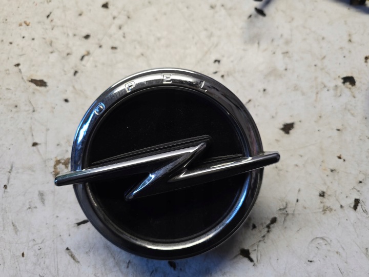 OPEL CORSA F logo handle MIKROSTYK bonnet boot 39185224 9830092980