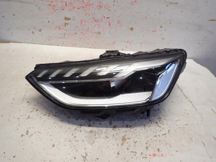 Licht vorne vorne links AUDI A4 B9 LIFT 2019- FULL LED MATRIX 8W0941035E