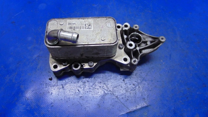 Radiatore olio motore usato A6511801165 2.2CDI MERCEDES SPRINTER W907 W910 18-25R